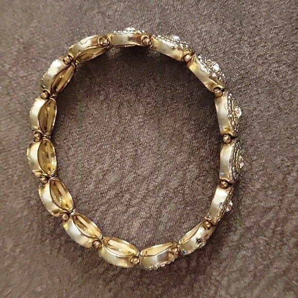 VTG Western Two-tone Byzantine Rhinestone Stretch Bracelet - Picture 3 of 4